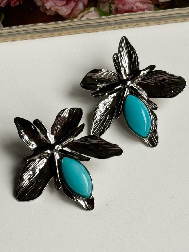 Çelik Gümüş Renk Mavi Firuze Delik Gerektirmeyen Klipsli Küpe (4 Cm)