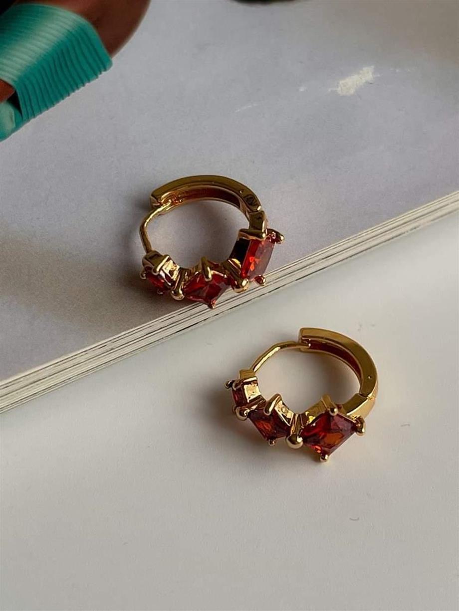 Çelik Kırmızı Taşlı Halka Küpe (1.5 Cm)