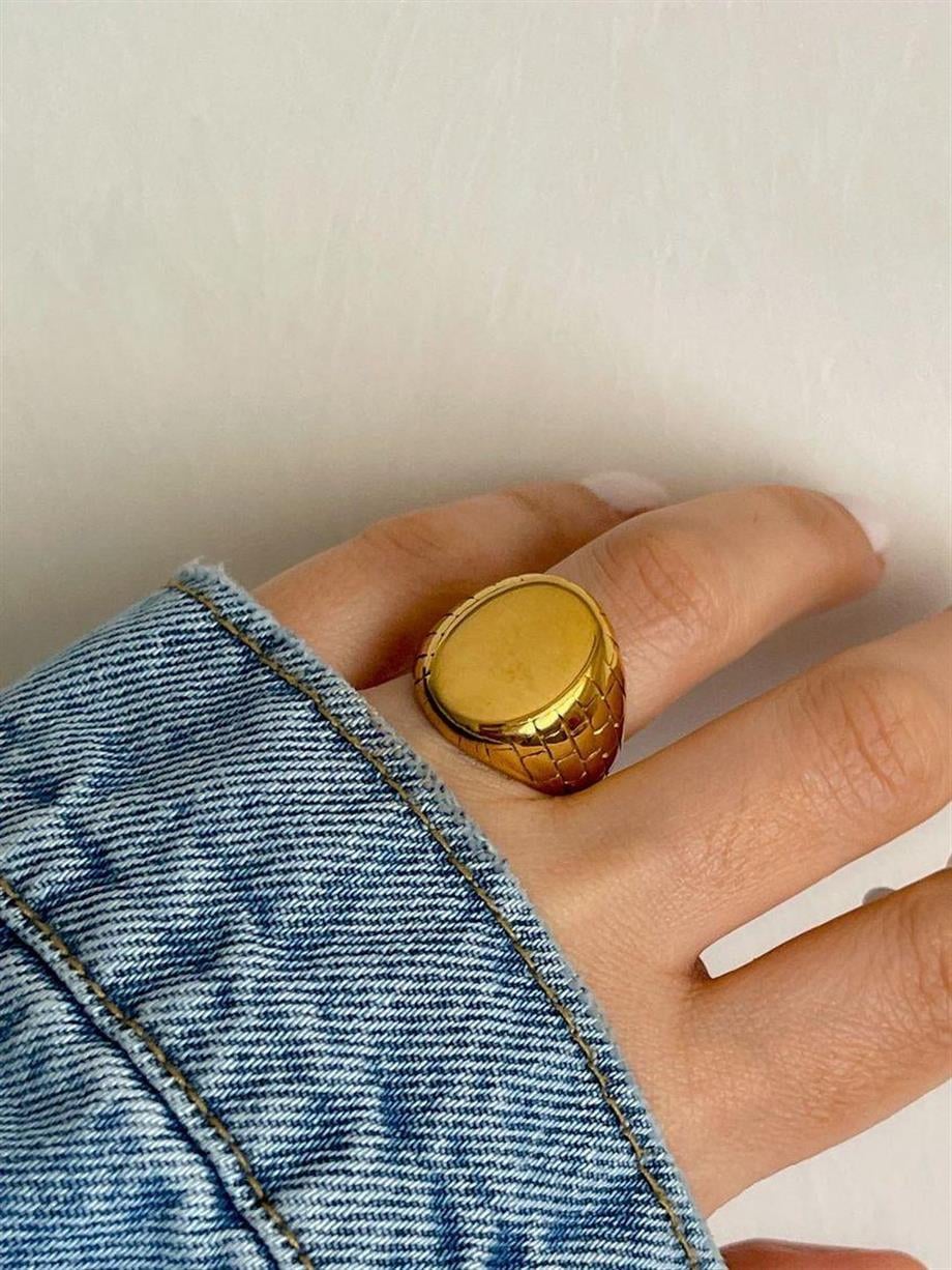 Çelik Numaralı Şovalye Yüzük (19 Numara)