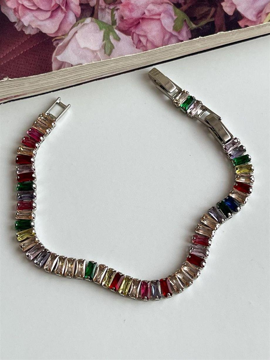 Çelik Renkli Baget Taşlı Gümüş Renk Valeria Lena Bileklik (19 Cm)