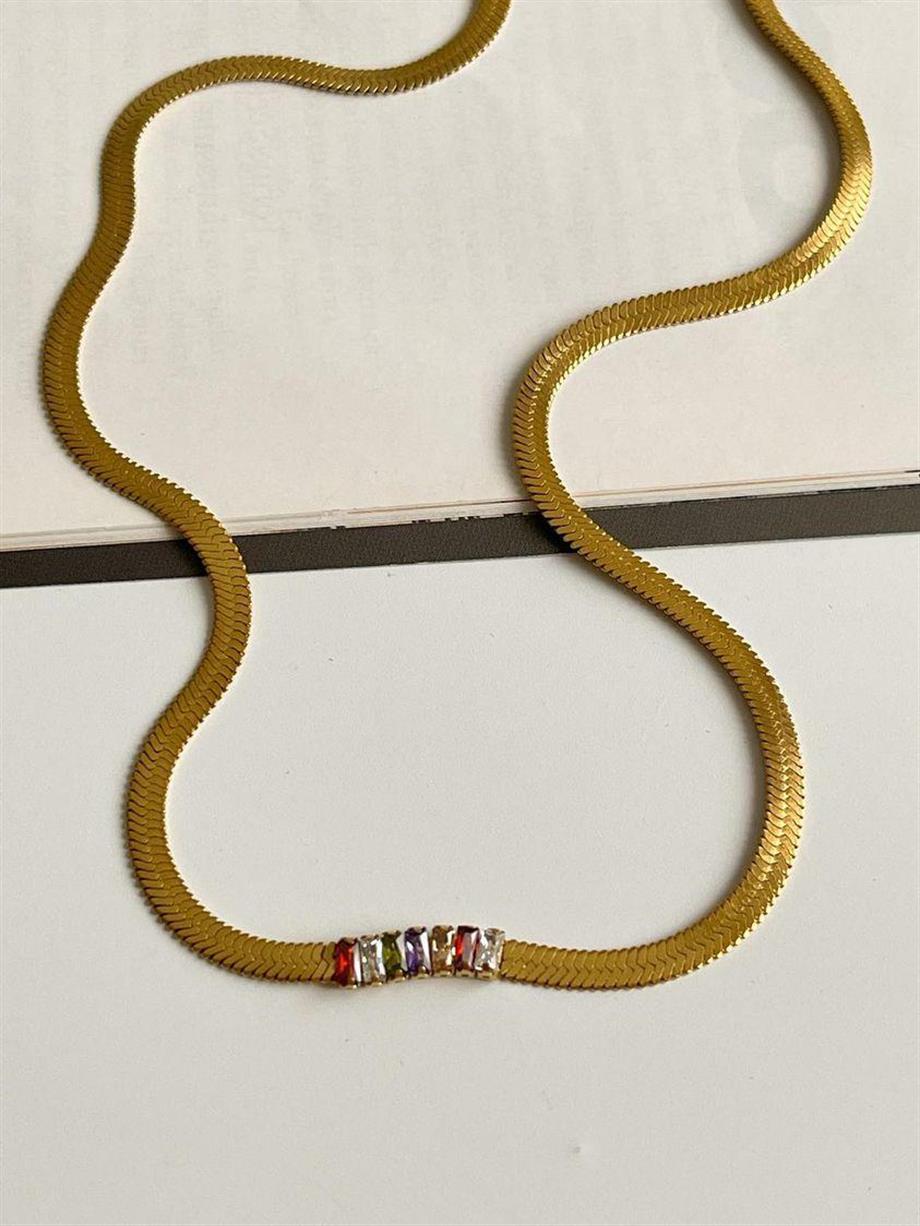Çelik Renkli Baget Taşlı İtalyan Zincirli Lena Kolye (47 Cm)