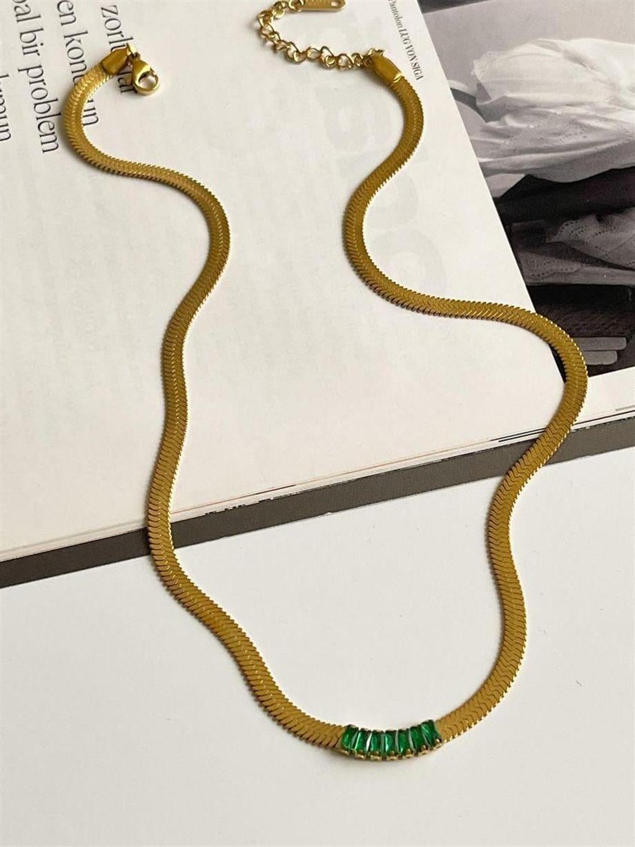 Çelik Yeşil Baget Taşlı İtalyan İncirli Lena Kolye (47 Cm)