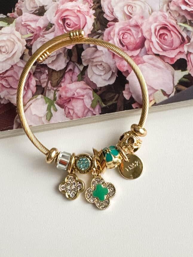 Gold Pandora Yeşil Çiçekli Kelepçe Bileklik 