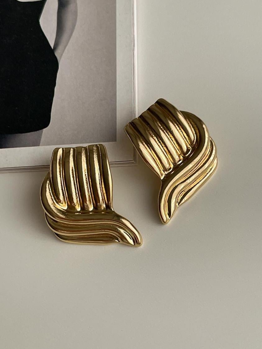 Gold Renk Vintage Küpe (3 Cm)