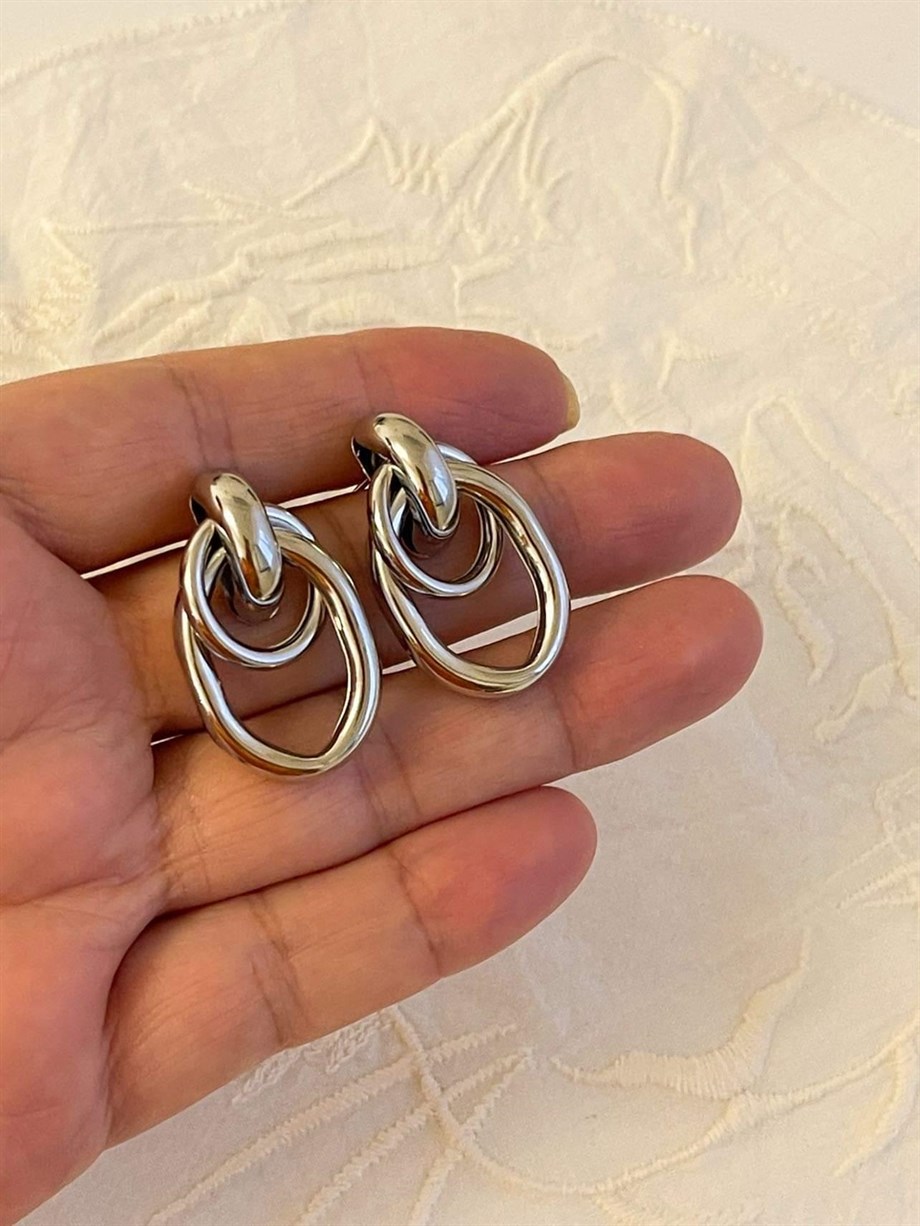 Gümüş Renk Oval Vintage Küpe (3 Cm)
