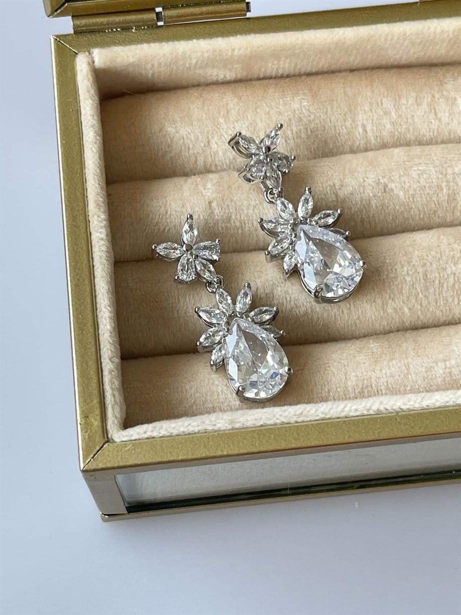 İthal Gümüş Renk Baget Taşlı Vıp Küpe (3.5 Cm)