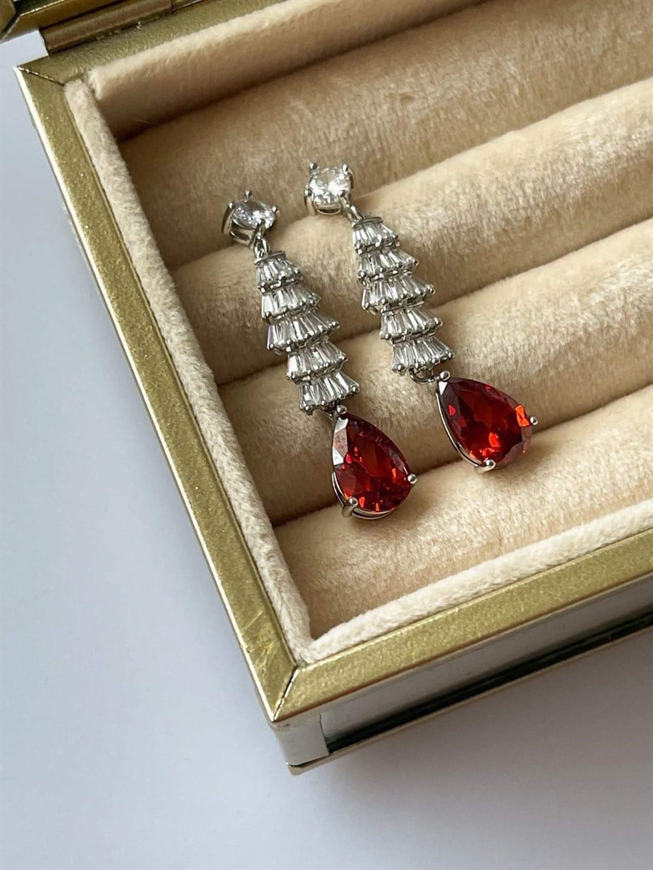 İthal Kırmızı Damla Taşlı Baget Küpe (4 Cm)