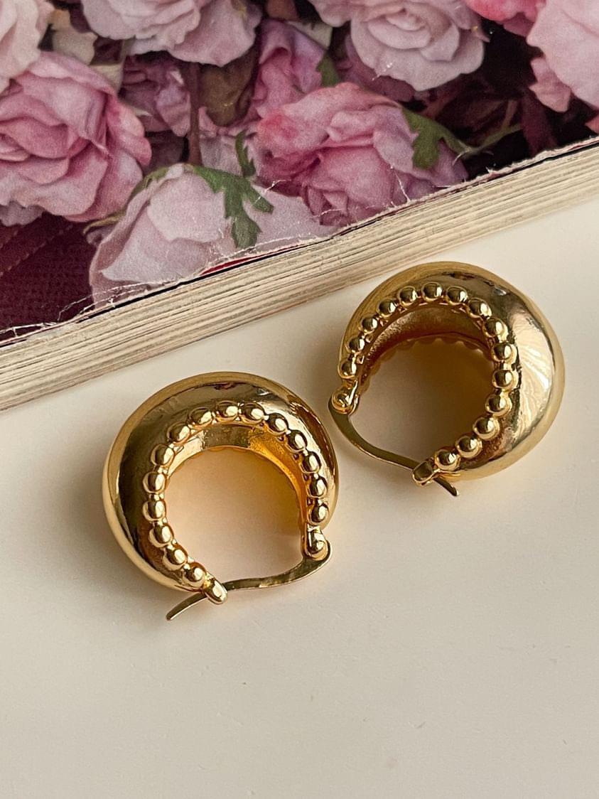 Özel Kaplama Gold Bombeli Pırpırlı Küpe (2 Cm)