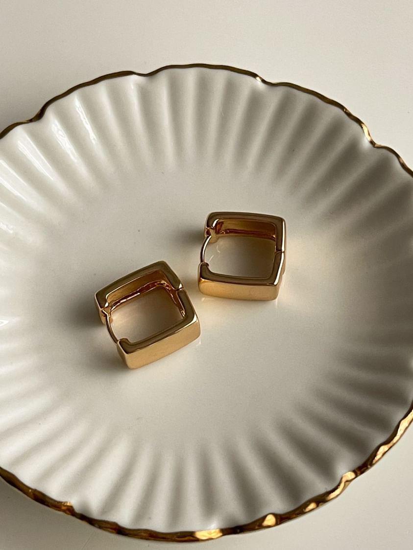 Özel Kaplama Gold Kare Küpe (1.5 Cm)