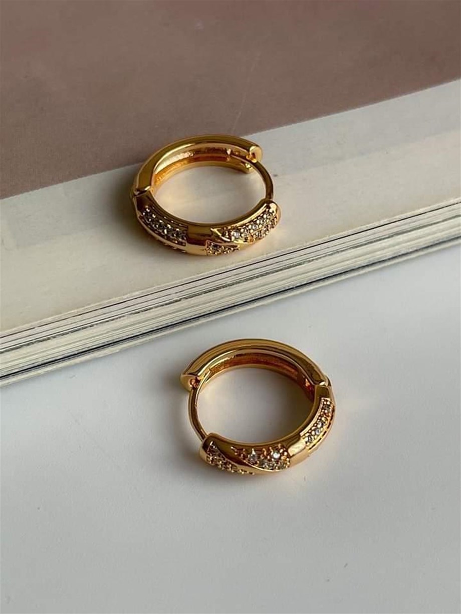 Özel Kaplama Gold Renk Baget Taşlı Küpe (1.50 Cm)