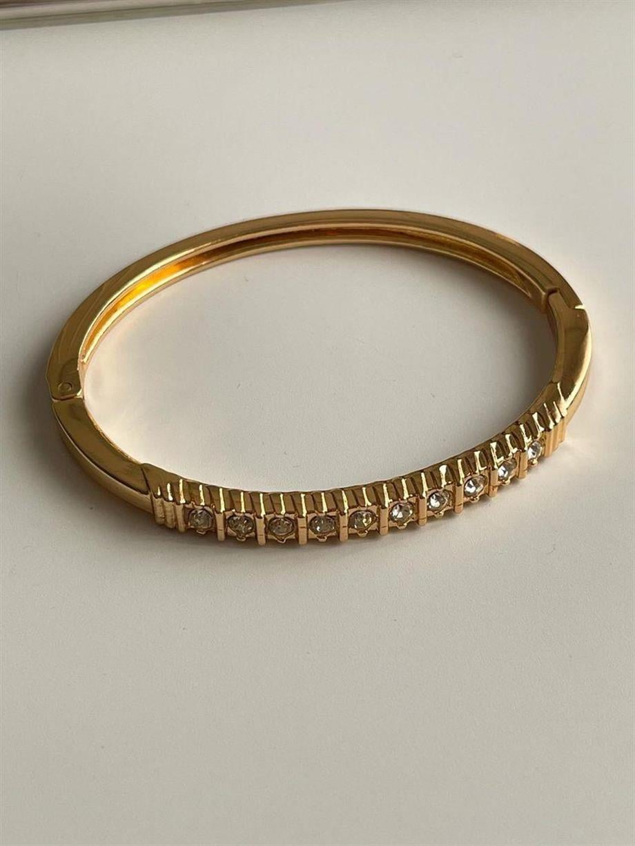 Özel Kaplama Gold Renk Zirkon Taşlı Kelepçe Bileklik 