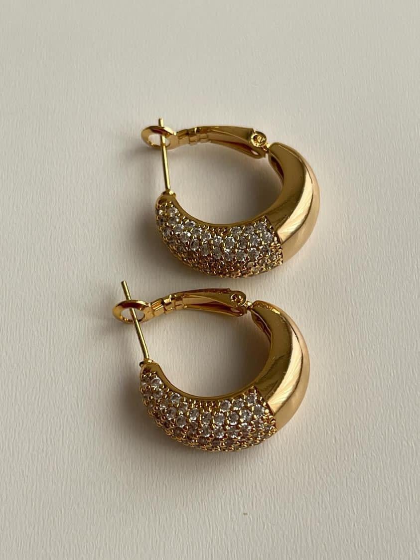 Özel Kaplama Gold Renk Zirkon Taşlı Vip Küpe (2 Cm)