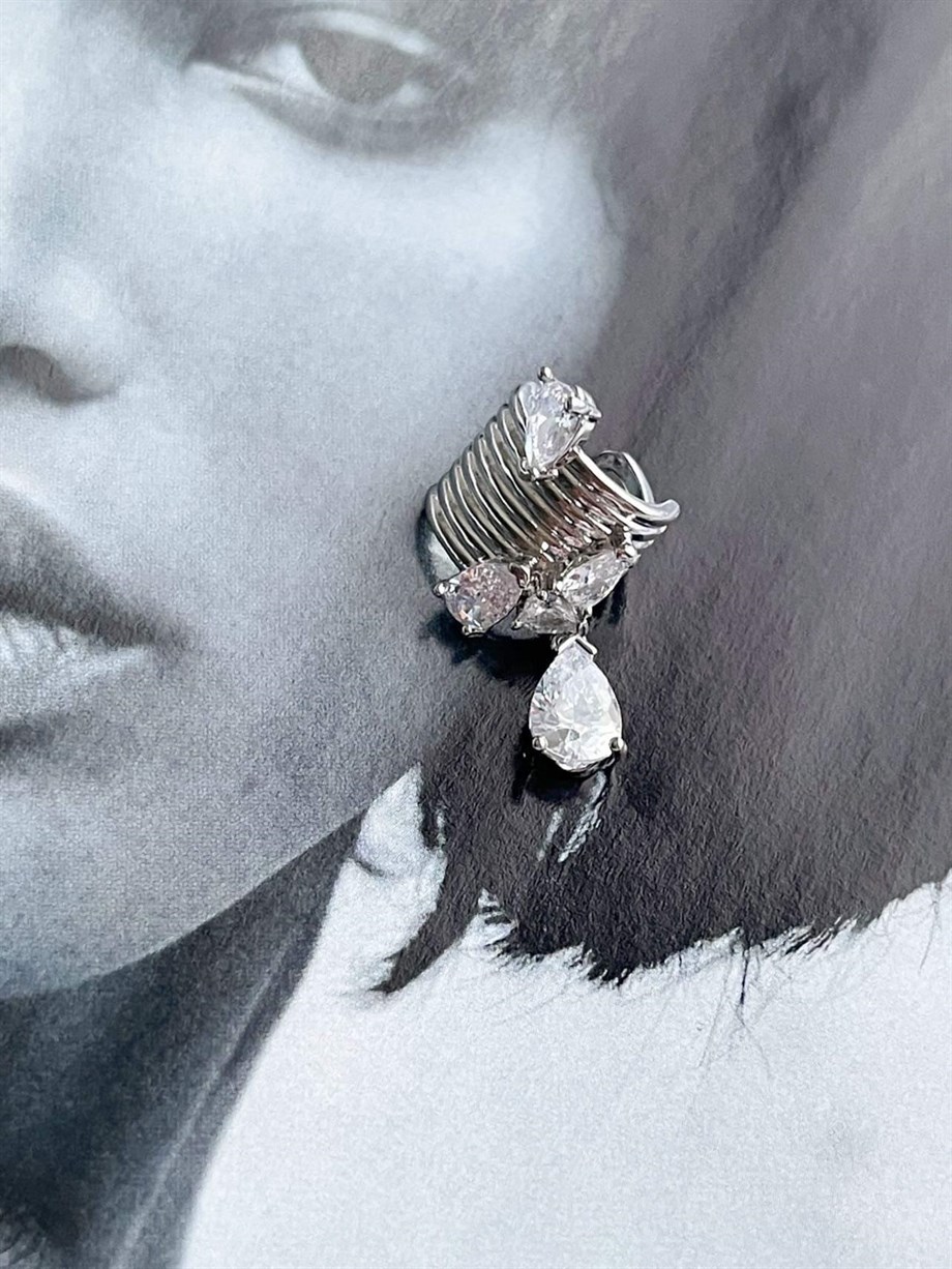 Özel Kaplama Gümüş Renk Baget Taşlı Ear Cuff Tekli Küpe (2 Cm)