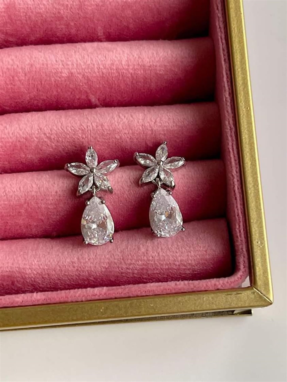 Özel Kaplama Gümüş Renk Baget Taşlı Küpe (2.5 Cm)