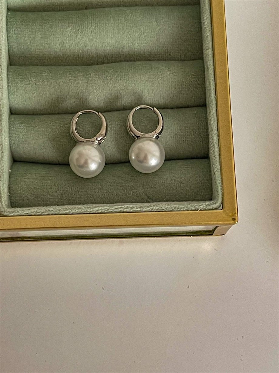 Özel Kaplama Gümüş Renk İncili Küpe (2 Cm)
