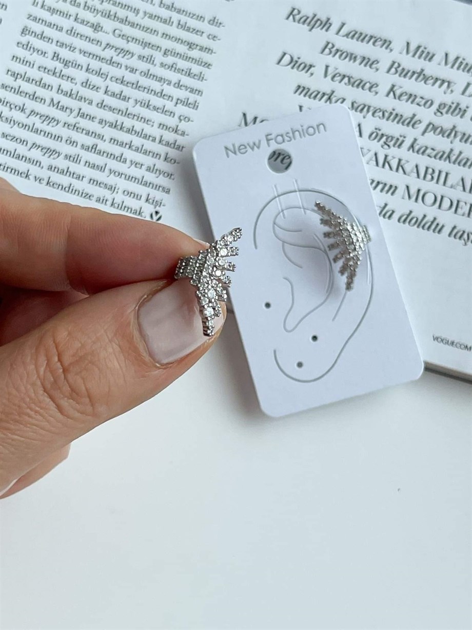 Özel Kaplama Gümüş Renk Zirkon Taşlı Ear Cuff Tekli Küpe (2.20 Cm)