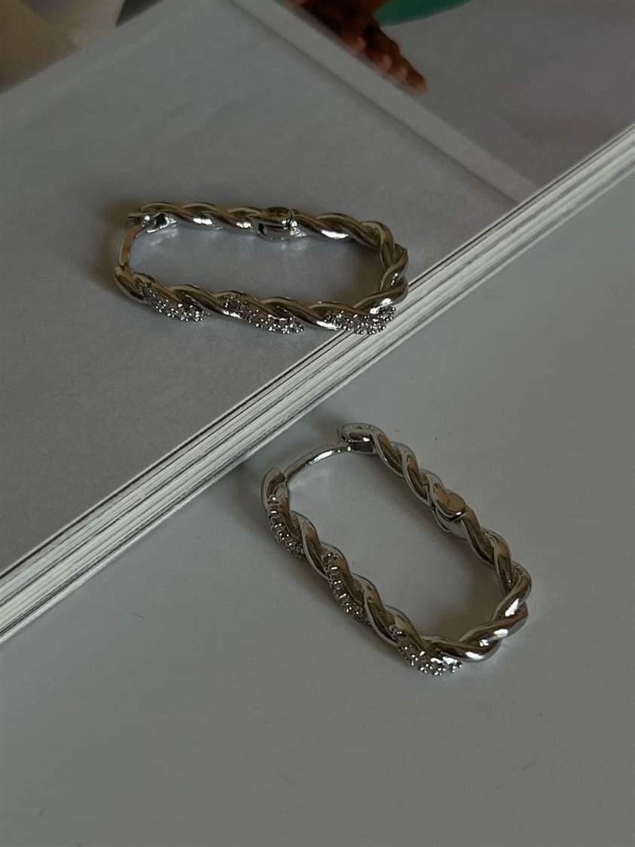 Özel Kaplama Gümüş Renk Zirkon Taşlı Kare Küpe (2.5 Cm)