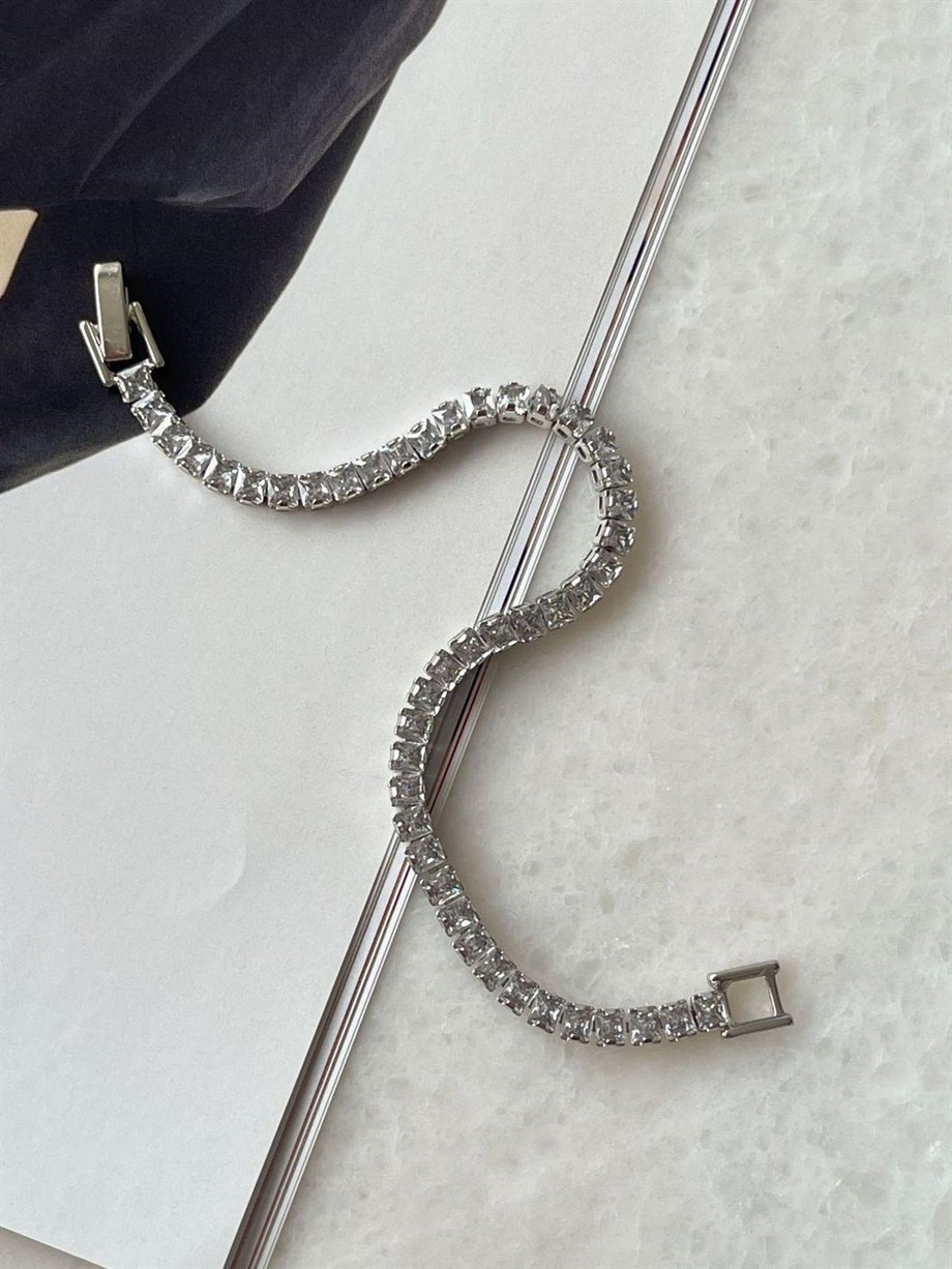 Özel Kaplama Su Yolu Gümüş Renk Kare Taşlı Phear Bileklik (19 Cm)