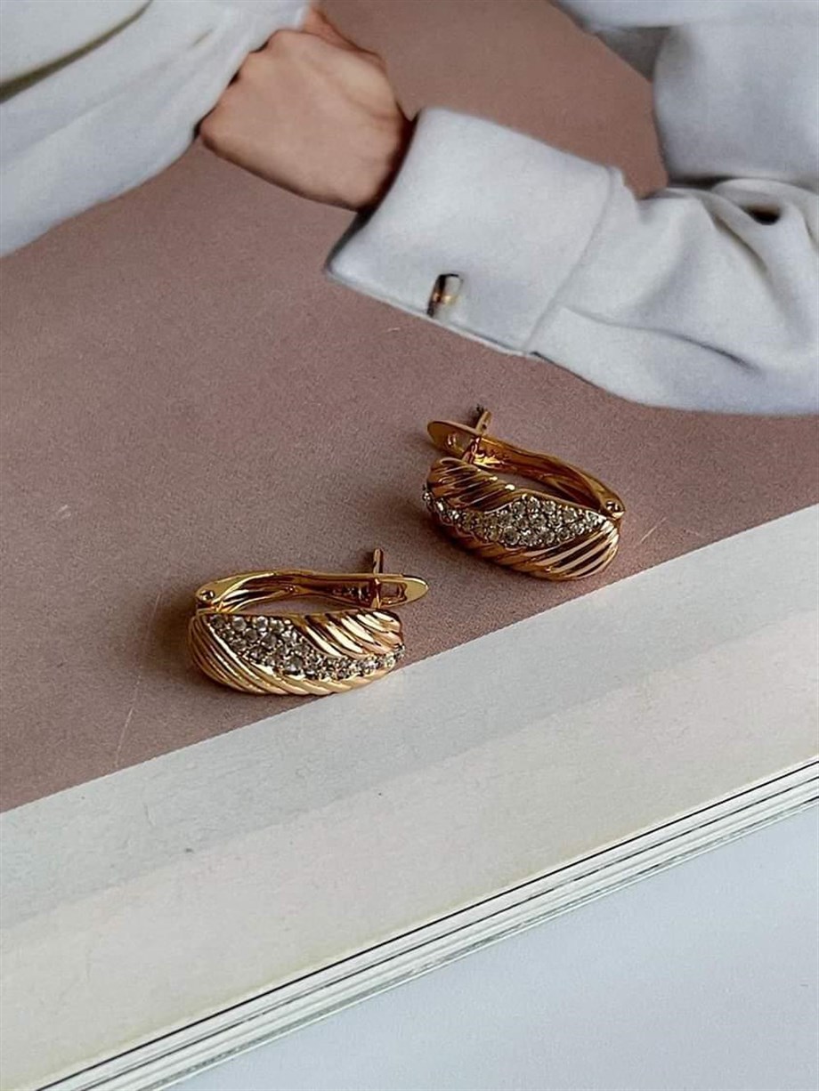 Özel Kaplama Zirkon Taşlı Vintage Minimal Küpe (1 Cm)