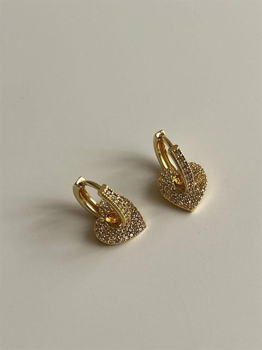Özel Seri Gold Zirkon Taşlı Kalp Küpe (2 Cm)