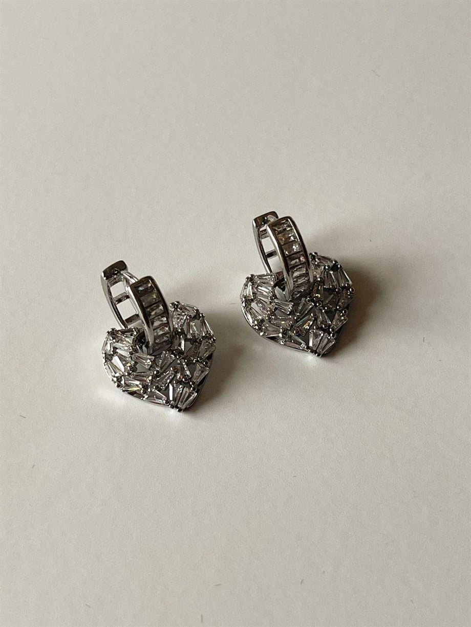 Özel Seri Gümüş Renk Vip Baget Taşlı Kalp Küpe (2.5 Cm)