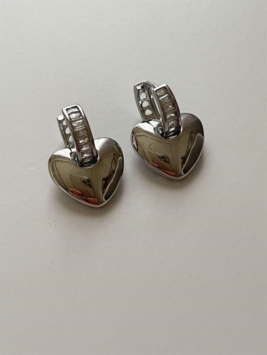 Özel Seri Gümüş Renk Vip Baget Taşlı Kalp Küpe (2 Cm)
