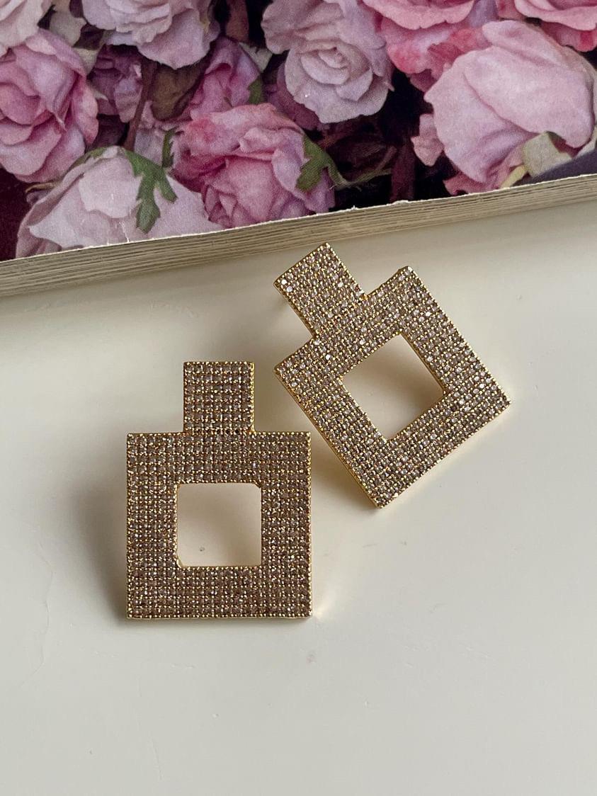 Özel Vip Seri Gold Zirkon Taşlı Kare Küpe (3.20 Cm)