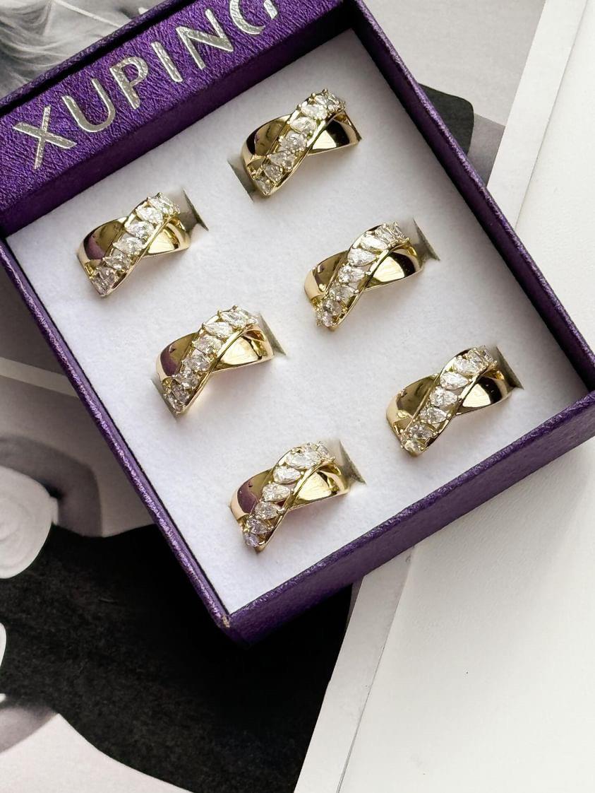 Xuping Gold Baget Taşlı Numaralı Yüzük (19 Numara)