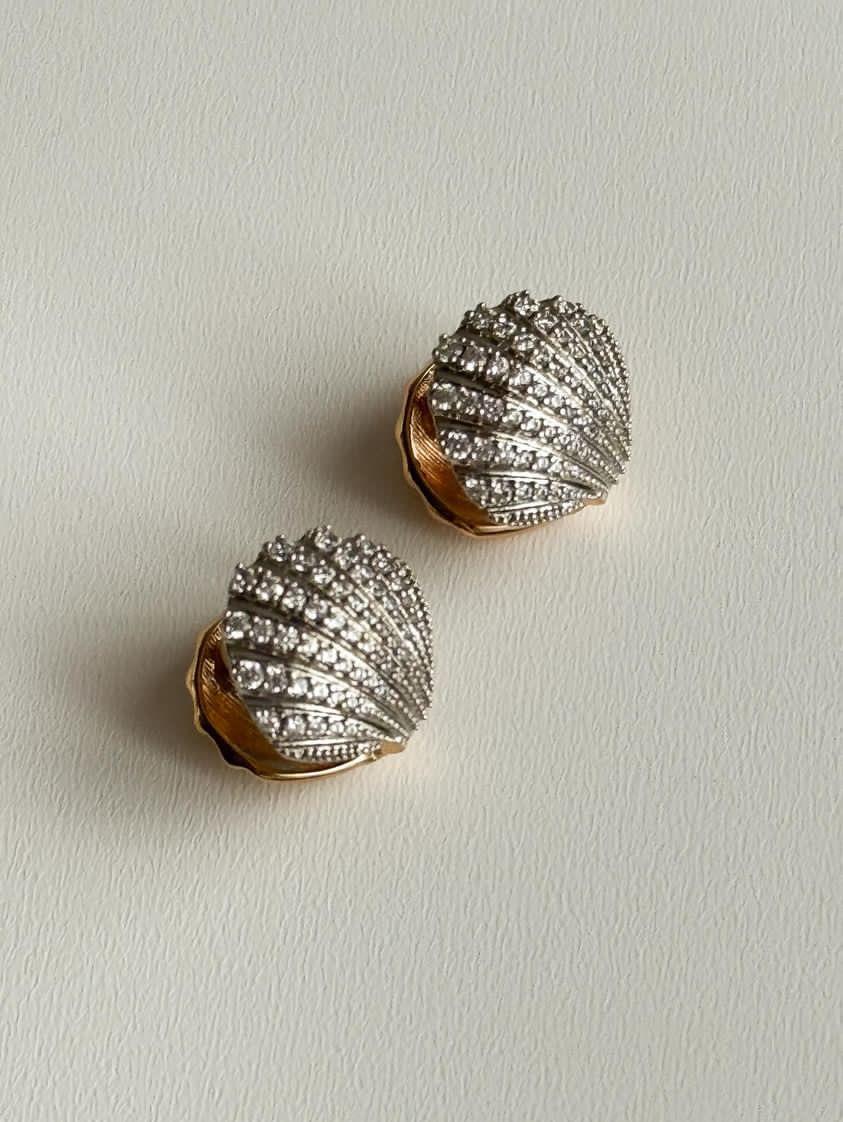 Xuping Zirkon Taşlı İstiridye Küpe (1.5 Cm)