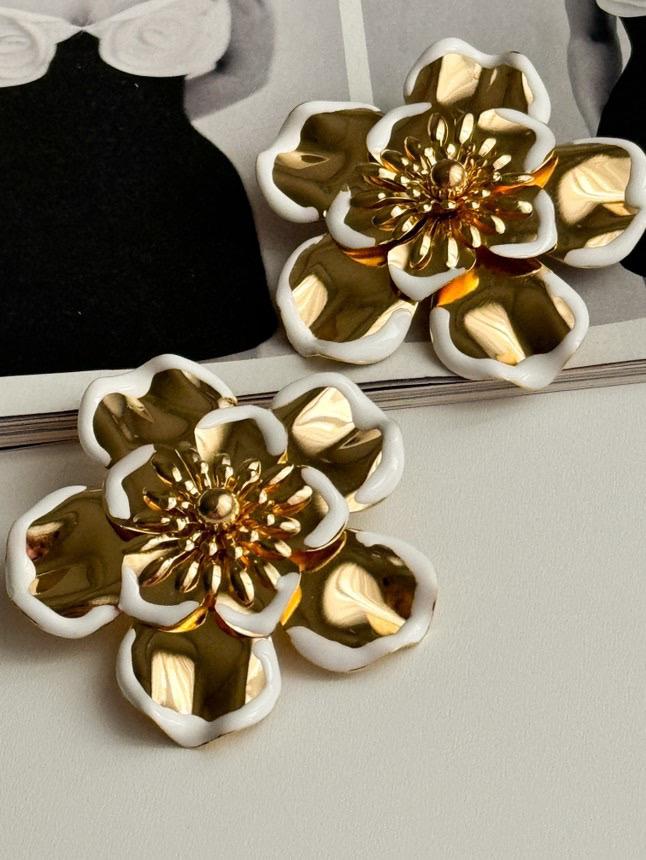 Zr Model Çiçek Küpe (5 Cm)