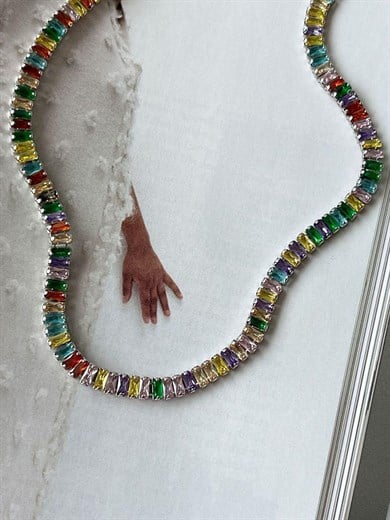 Gümüş Renk Baget Renkli Taşlı Lena Kolye (43 Cm)