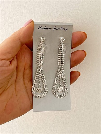 İthal Gümüş Renk Zirkon Taşlı Sallantılı Küpe (7.5 Cm)