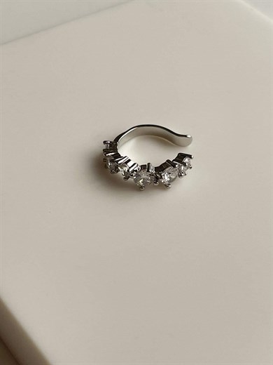 Özel Kaplama Gümüş Renk Baget Taşlı Tekli Ear Cuff Küpe(1.60 Cm)