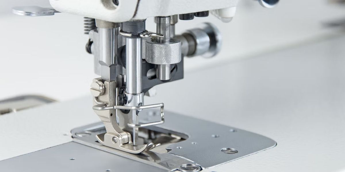 Typical GC6717-MD2 iğne ve baskı ayağı bölgesi yakın plan görünümü