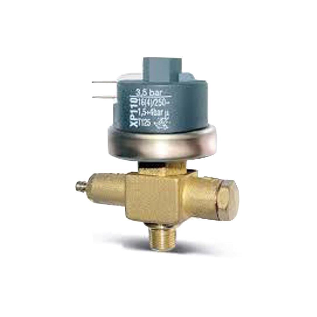 Tukli qiz külotli fotosurat