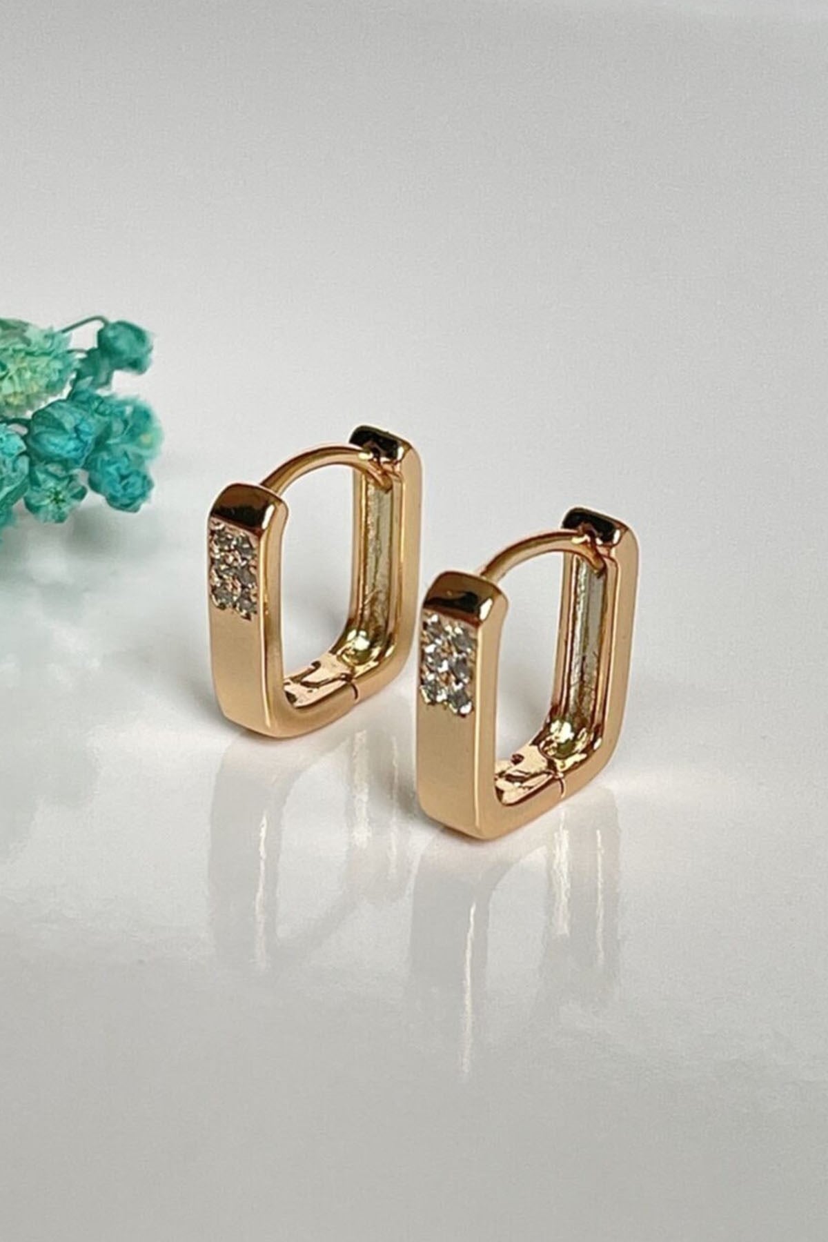 Gold Mini Kare Küpe