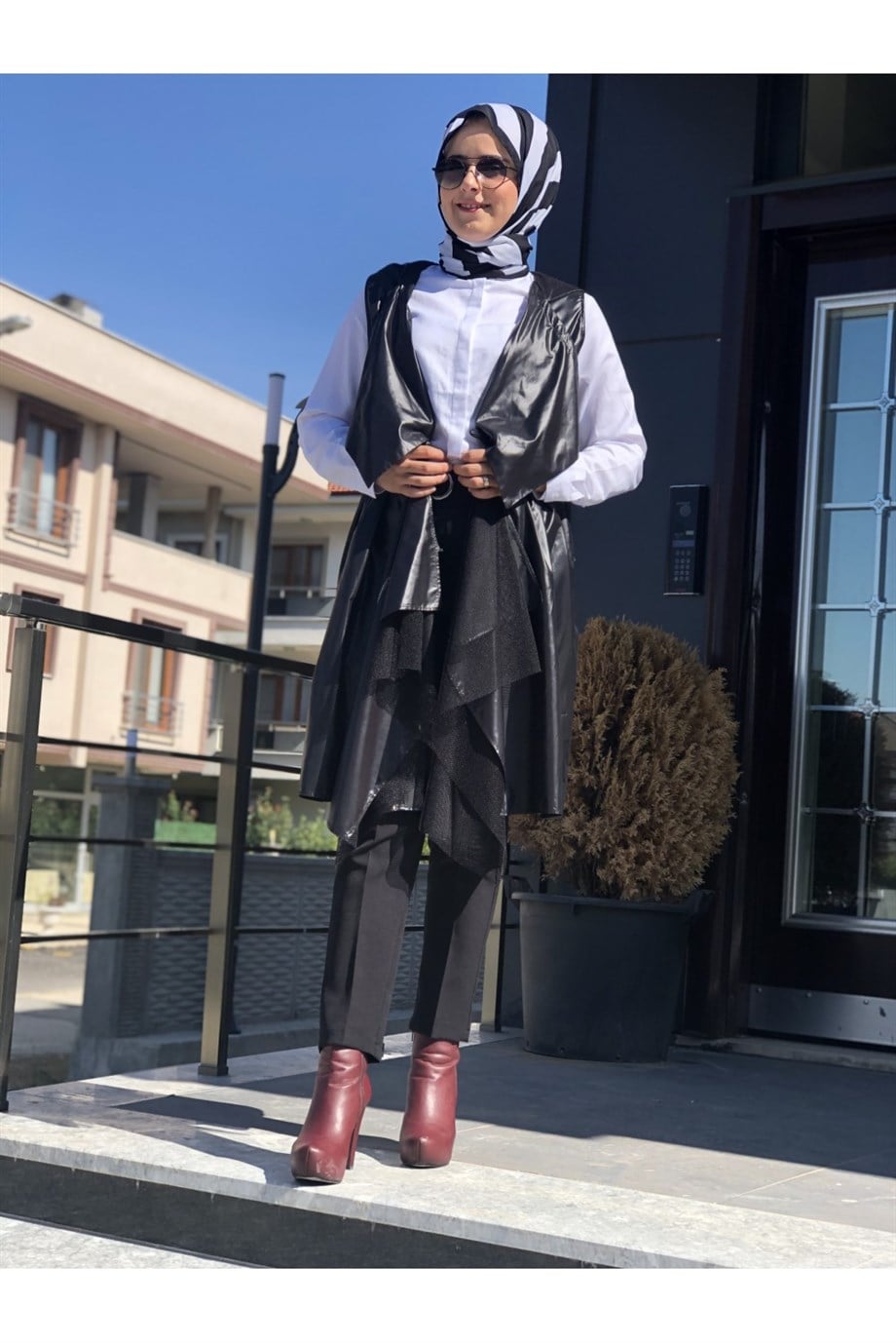 Tasarım Siyah Yelek