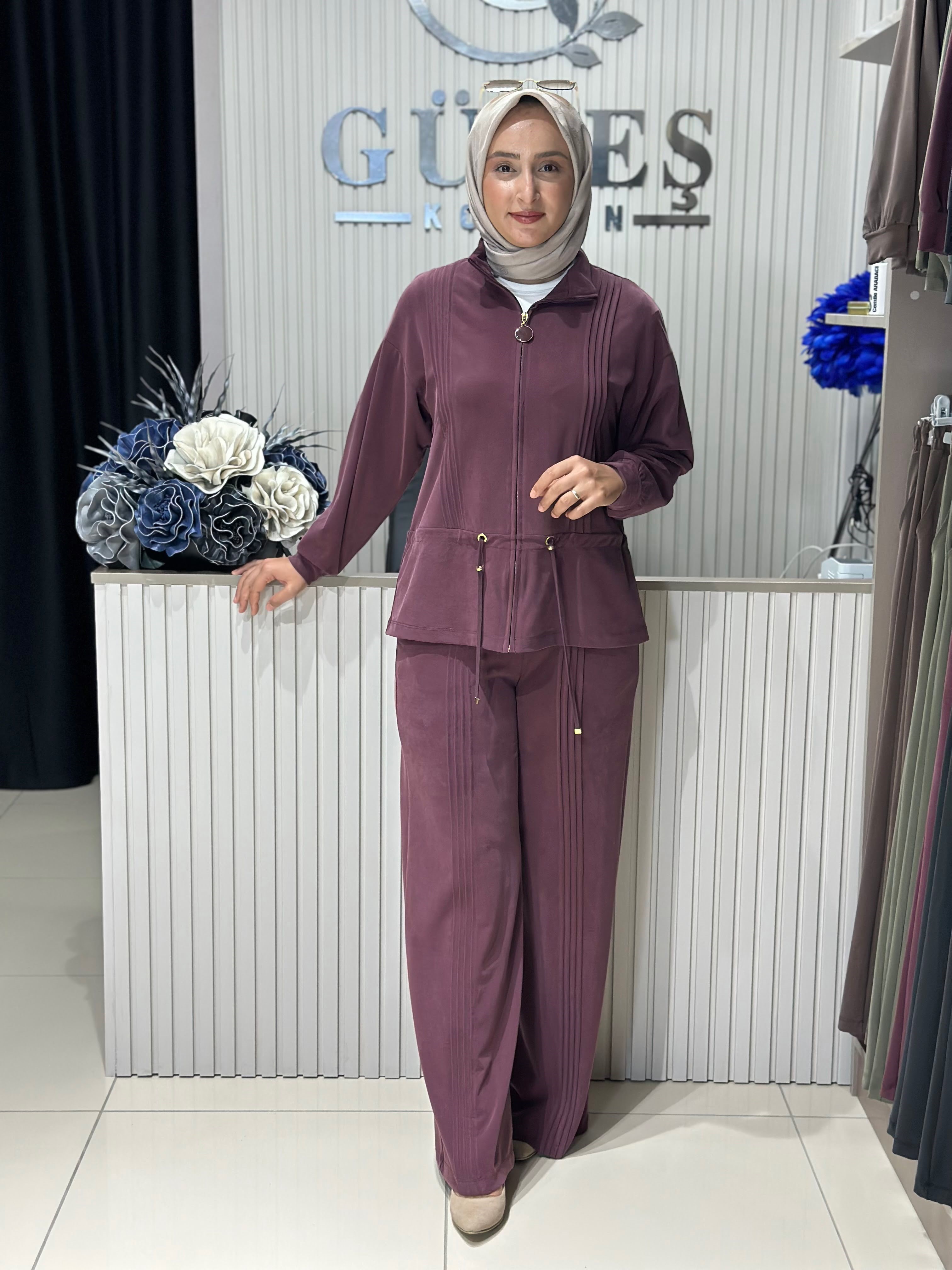 Güneş Kombin Bel Bağcıklı Önden Fermuarlı İkili Takım Mürdüm