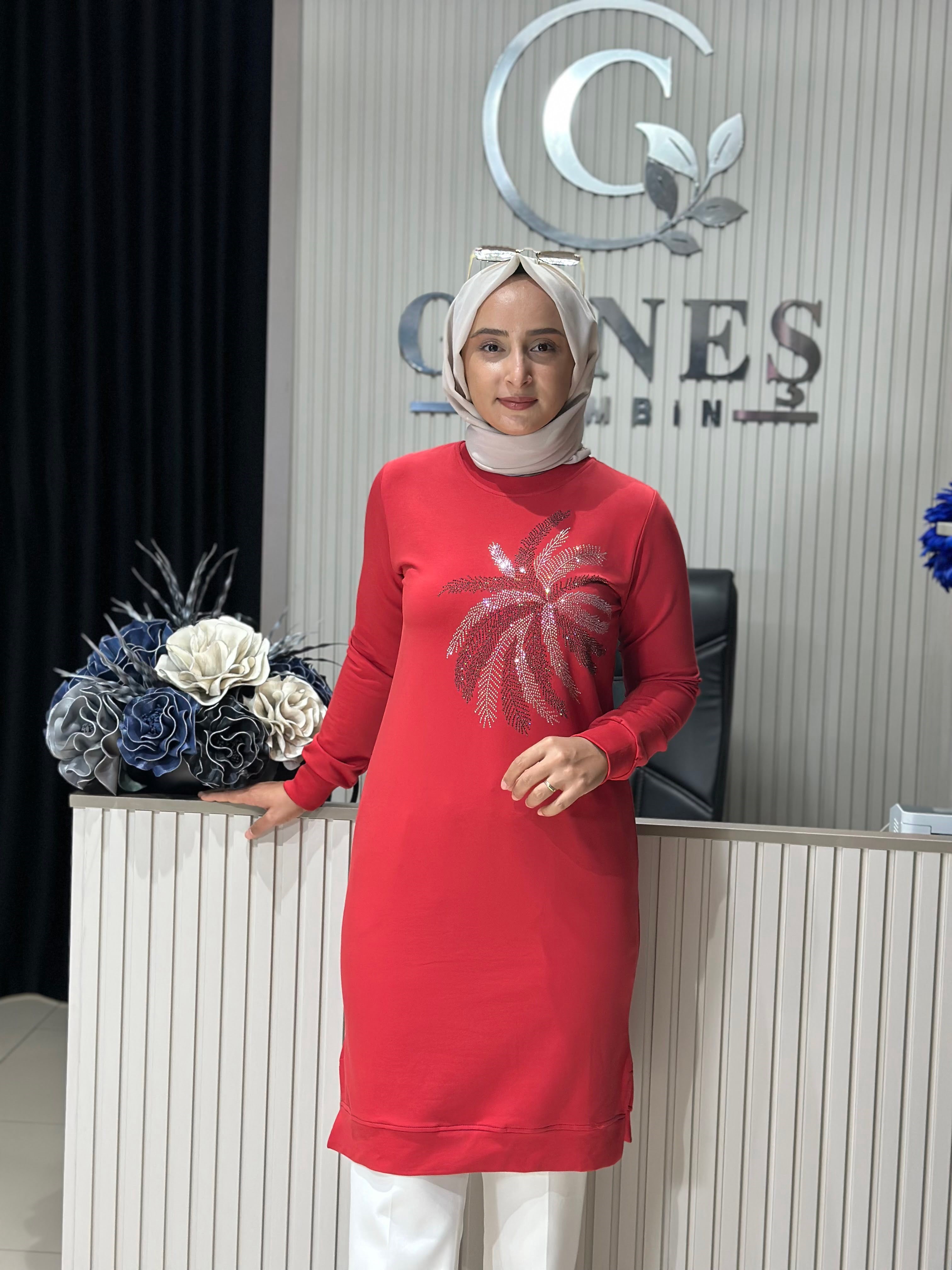 Güneş Kombin Tasarım Palmiye Taş Baskı Tunik Kırmızı