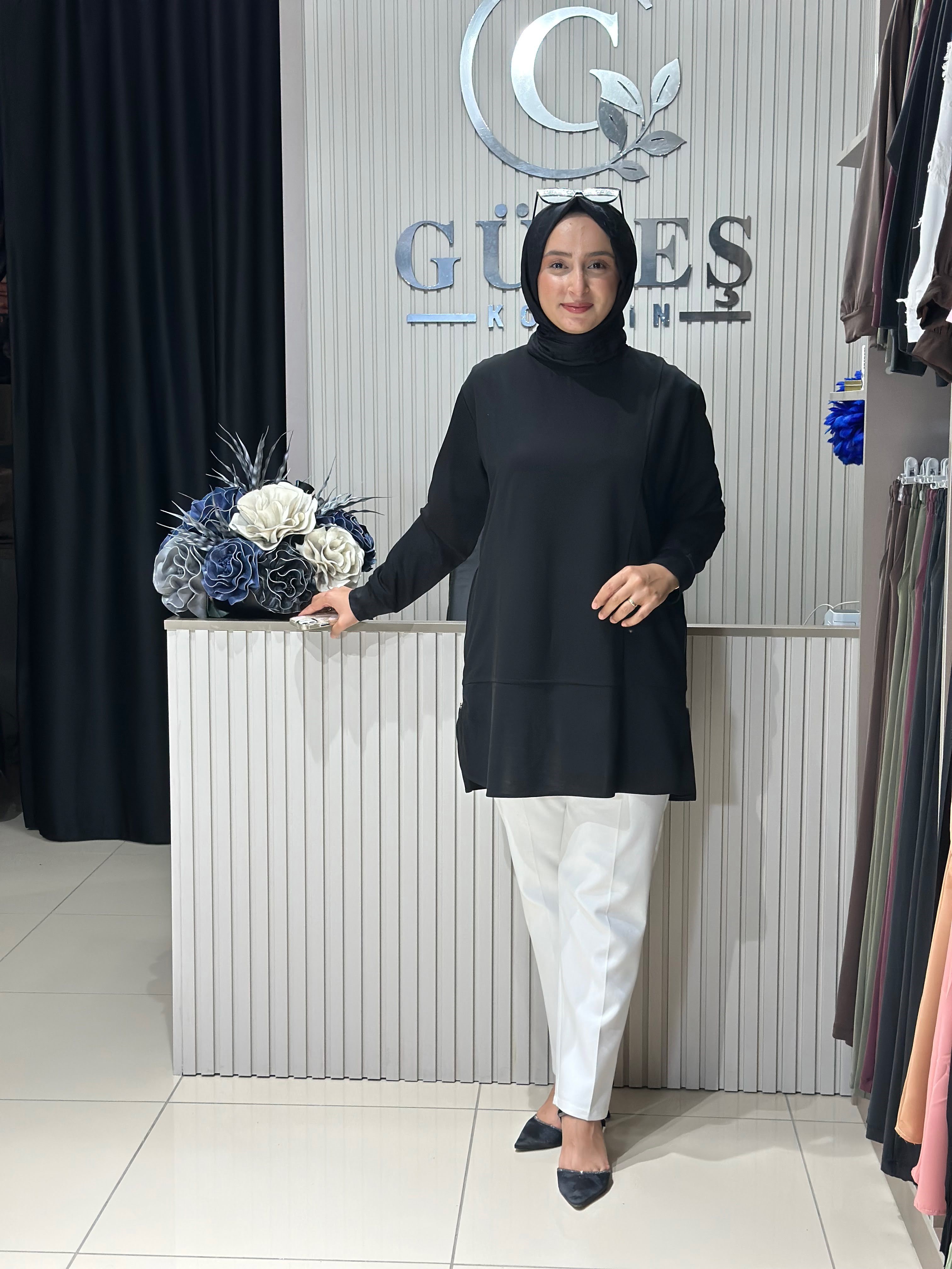 Güneş Kombin Yandan Fermuar Detaylı Tunik Siyah