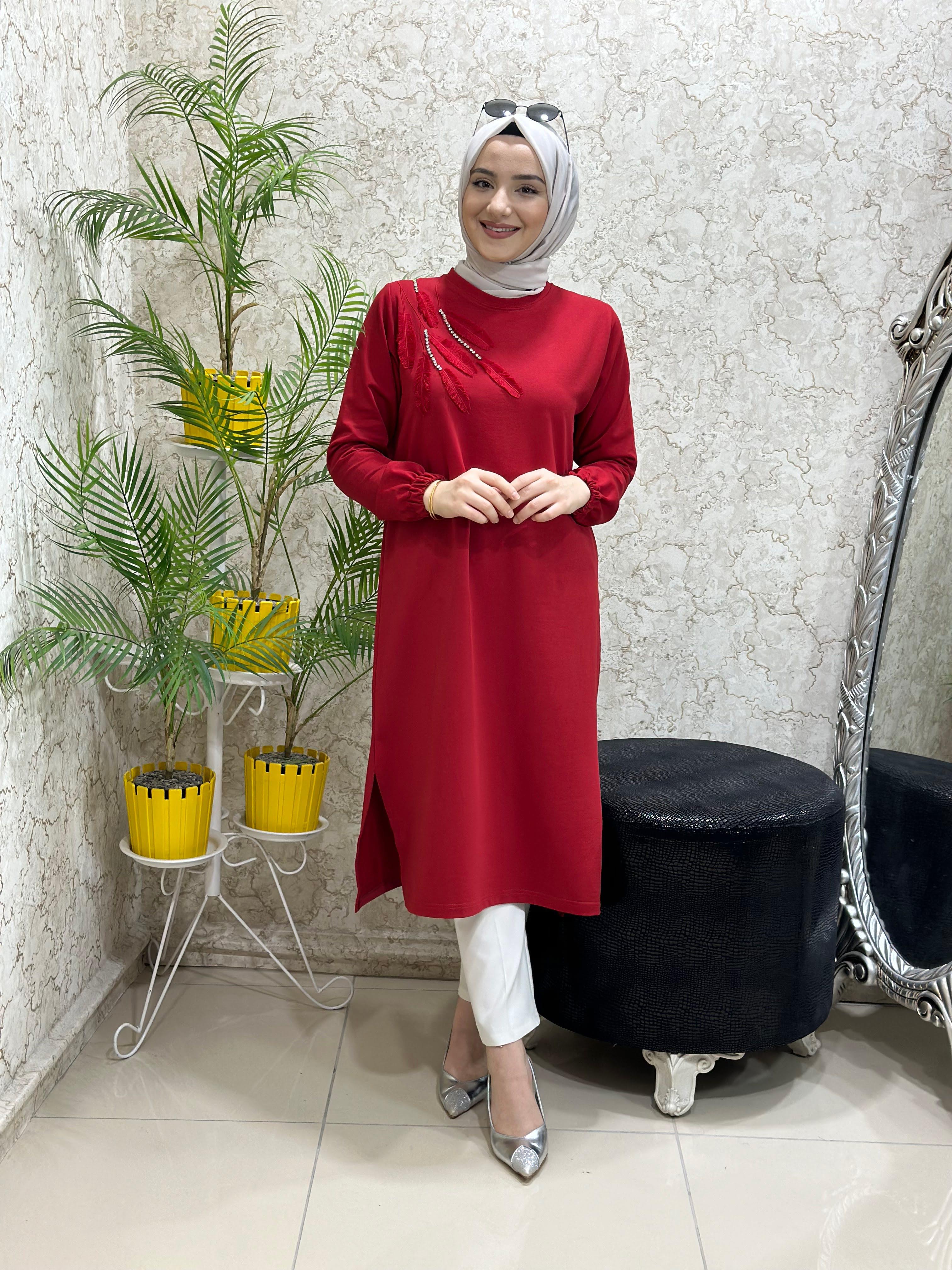 Güneş Kombin Yeni Tüylü Taşlı Uzun Tesettür Tunik Kırmızı