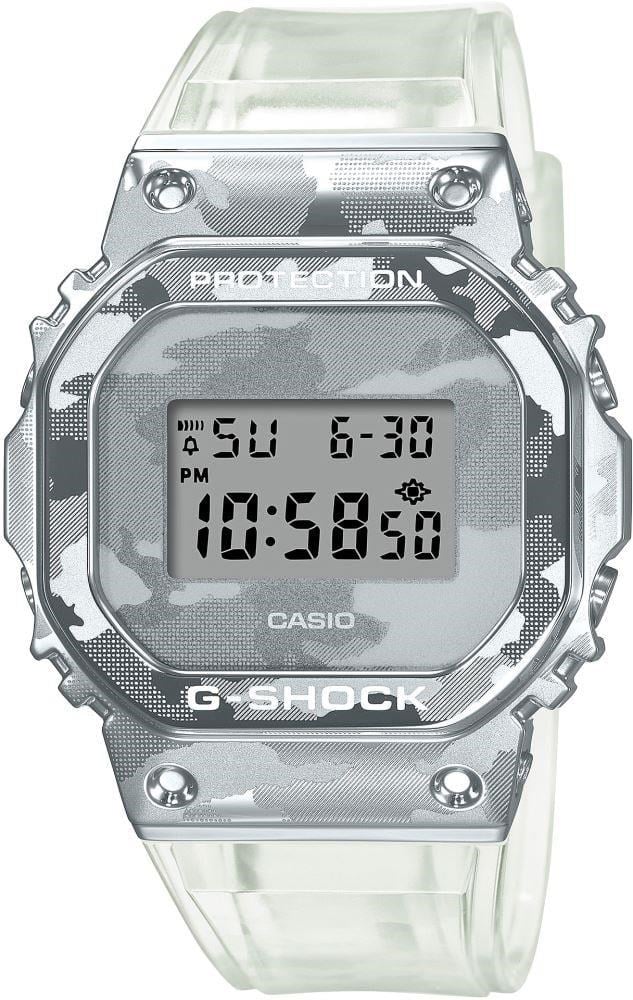 Casio GM-5600SCM-1DR Erkek Kol Saati