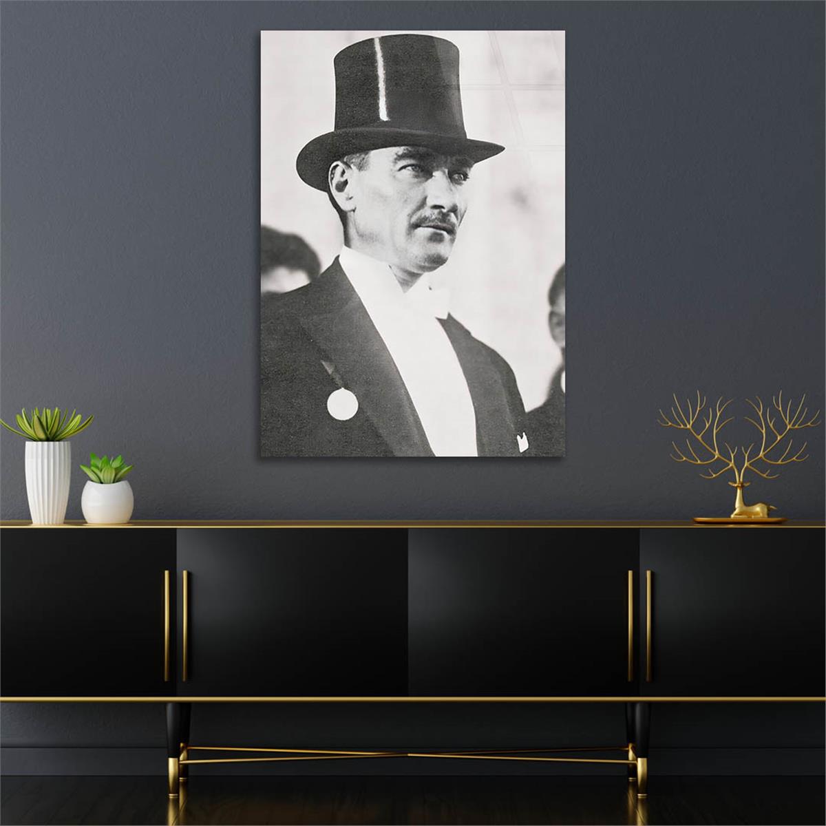 Dikey VatanTemalı Cam Tablo 223