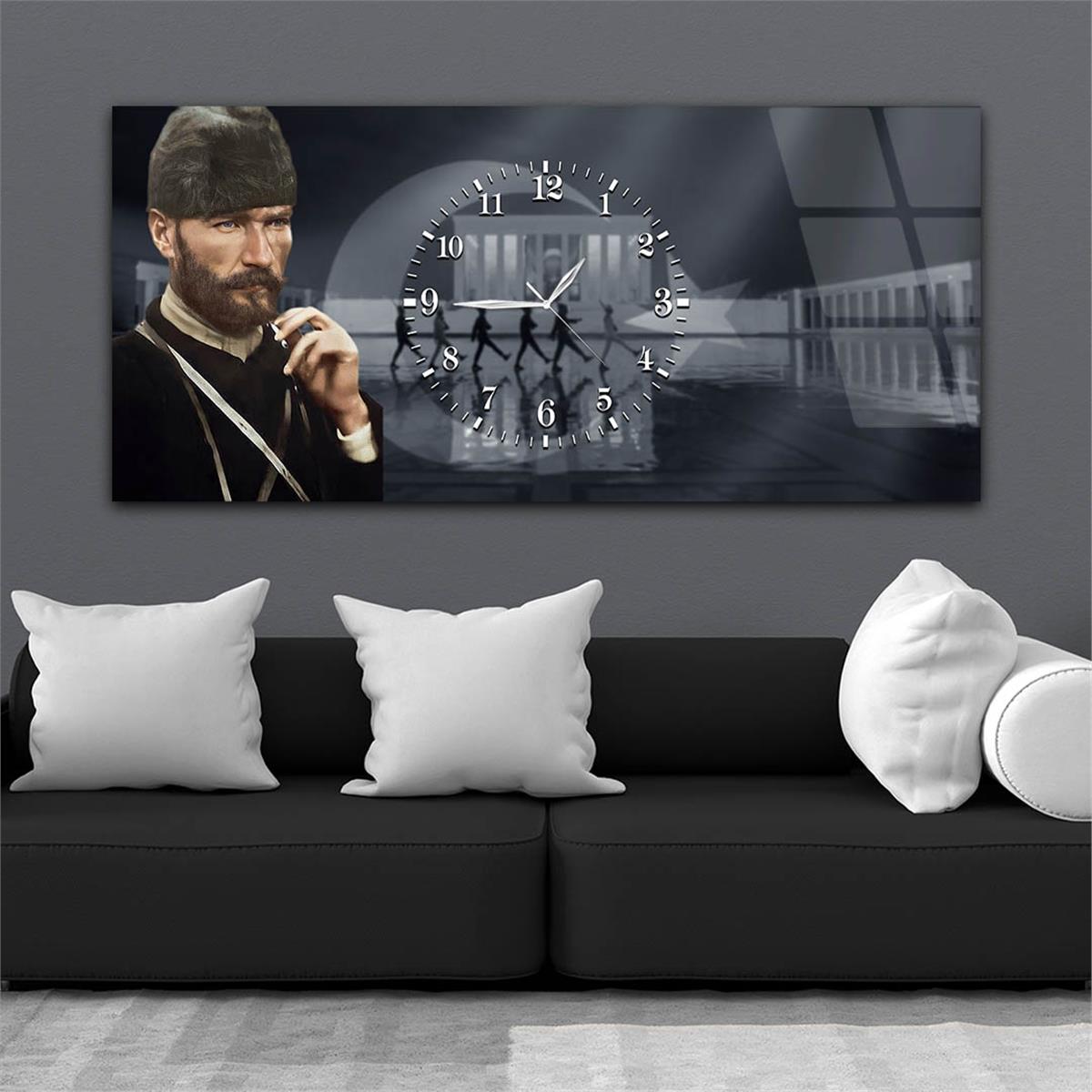 Horizontaal, in Het Midden Voorzien Van Een Klok, Nationaal Thema Gehard Glasschilderij 054