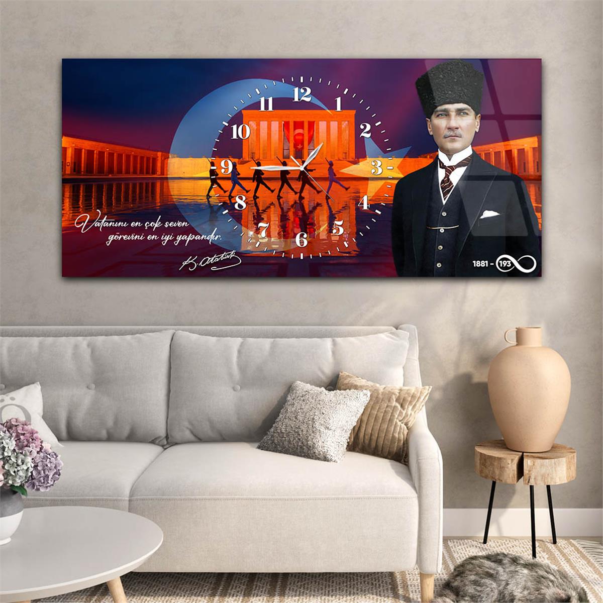 Yatay Saatli Ortadan Vatan Temalı Cam Tablo 170