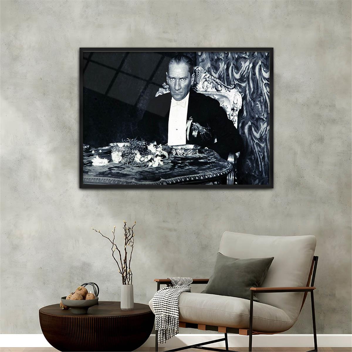 Aluminum-Framed National-Themed Tempered Glass Wall Art 005