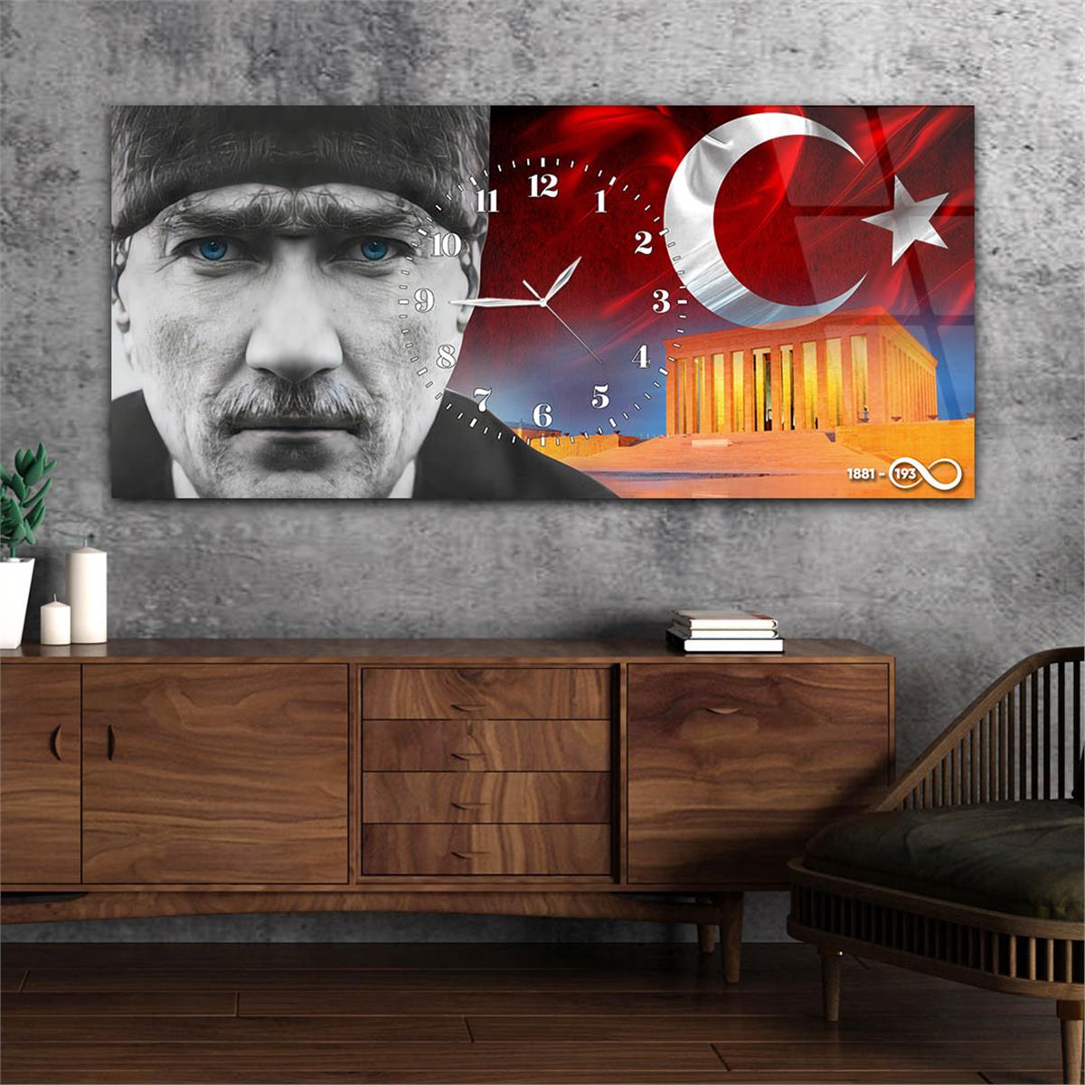 Yatay Saatli Ortadan Vatan Temalı Cam Tablo 160