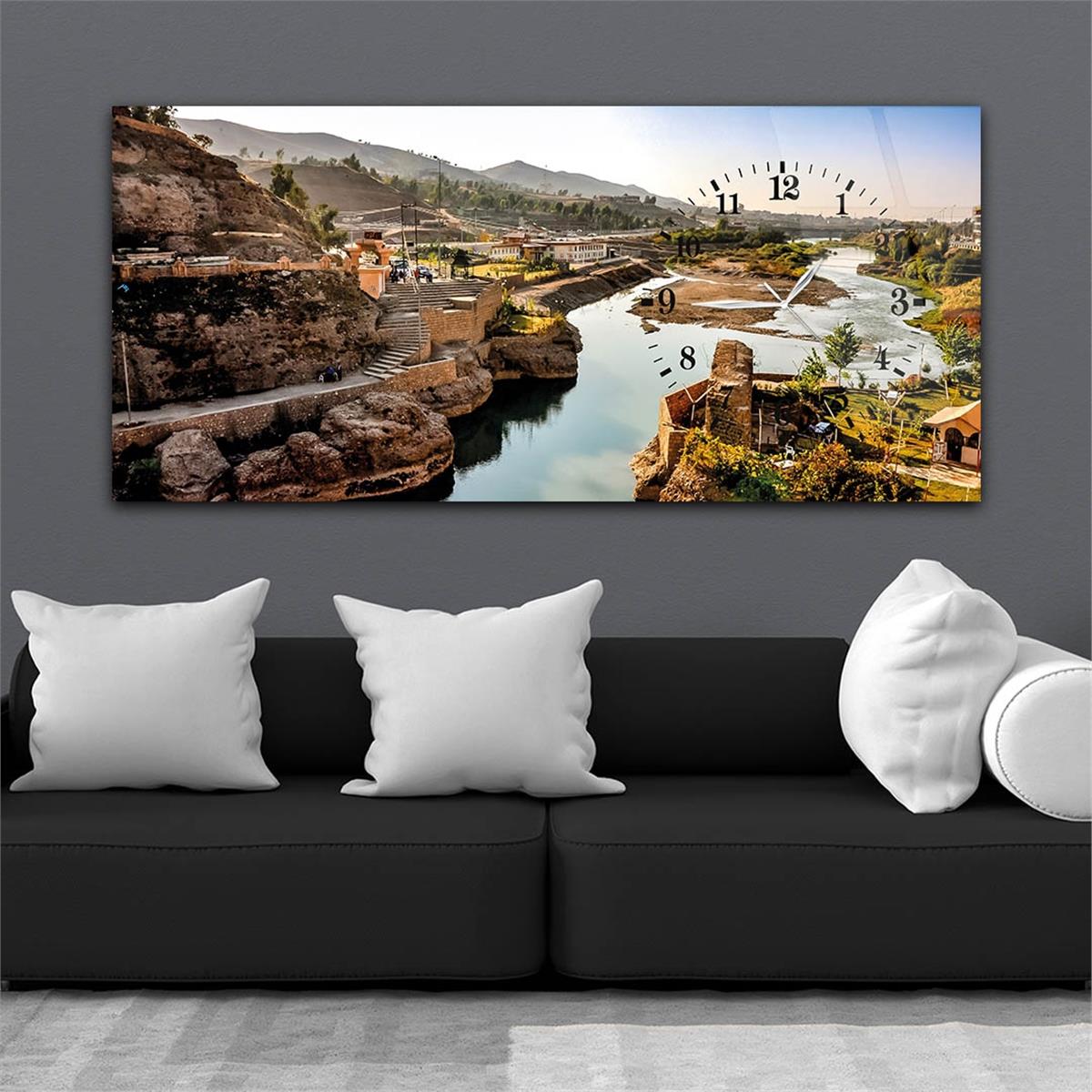 Side-Clock, Art And Nature-Themed Horizontal Glass Wall Painting 018