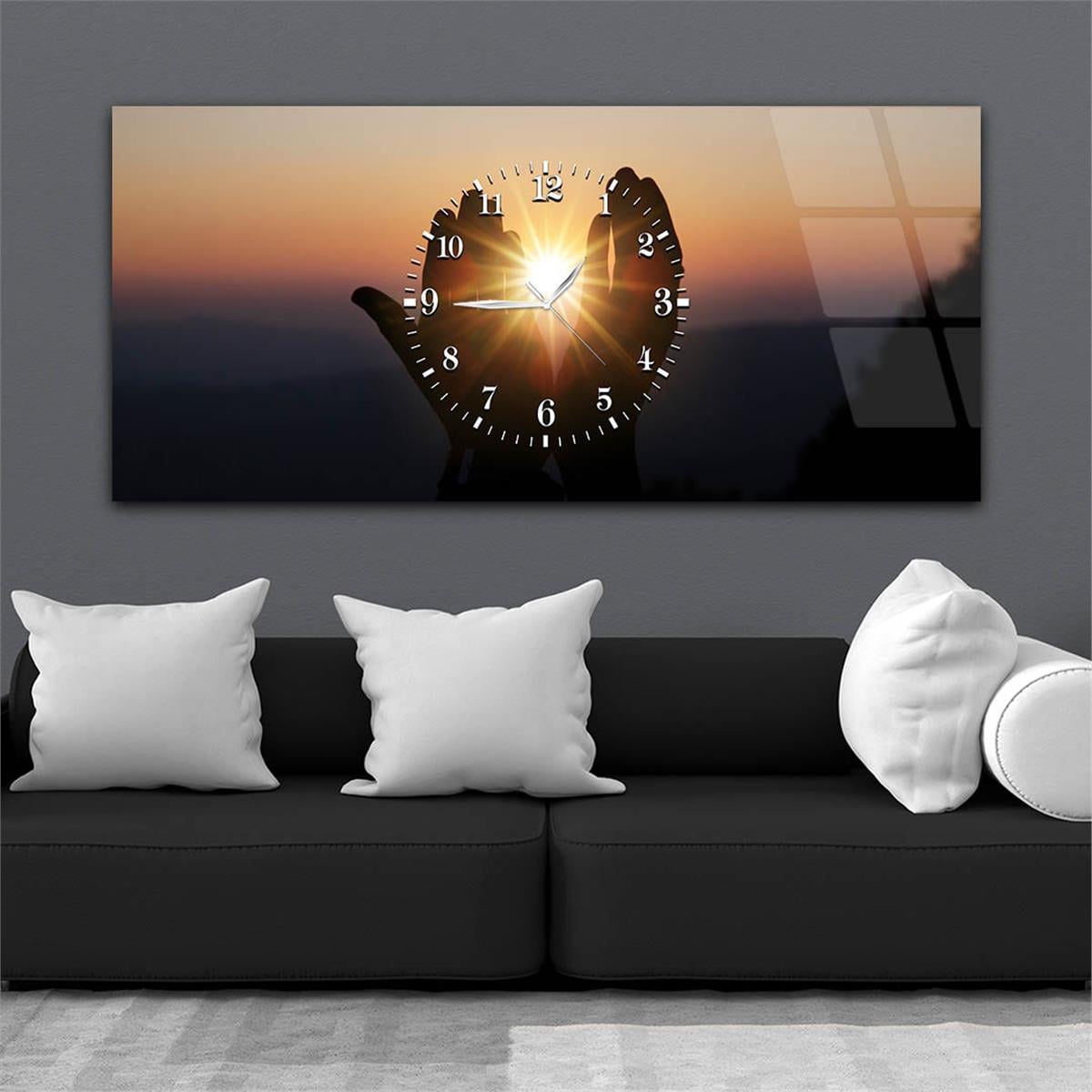 Horizontaal, in Het Midden Voorzien Van Een Klok, Religieus Thema Gehard Glasschilderij 033