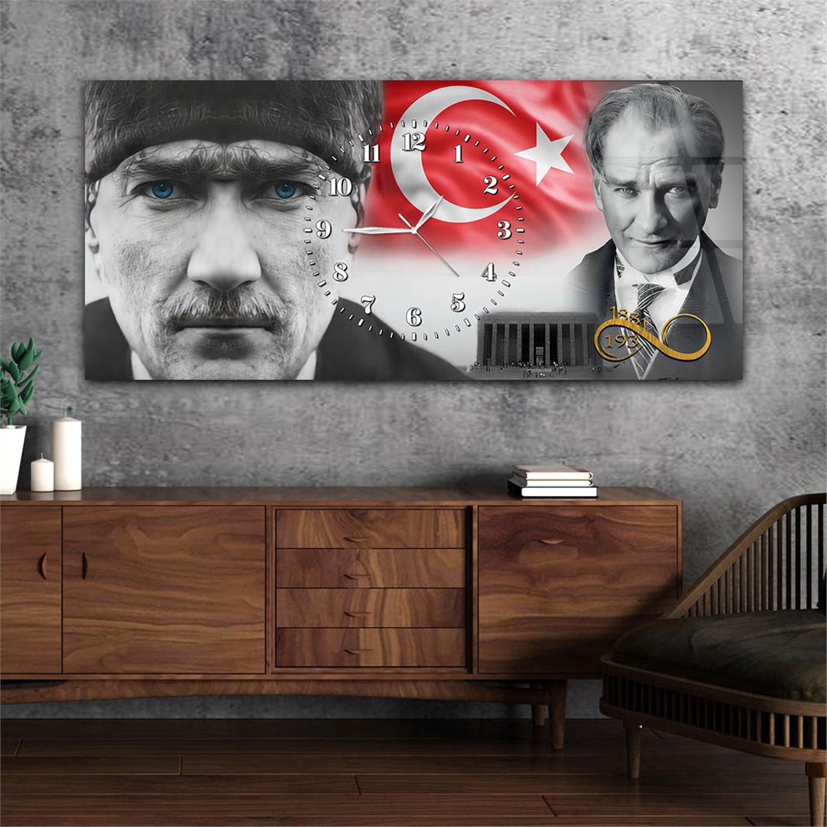 Yatay Saatli Ortadan Vatan Temalı Cam Tablo 155